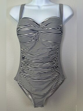 Niptuck Swim Women’s Navy/White Striped One Piece Swimsuit Size 6